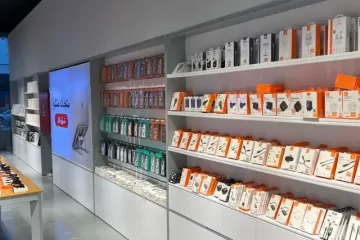 محل اتصالات للتقبيل/للبيع (موقع مميز جدًا)