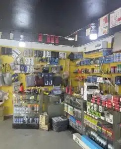 محل بيع اكسسوارات سيارات
