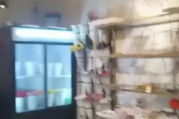 ثلاجة حفظ ورد
