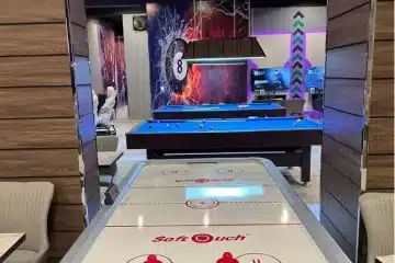 محل بلاي ستيشن للتقبيل في خميس مشيط