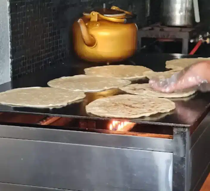 مطعم شباتي وشاي كرك للبيع/للتقبيل في الدمام