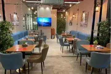 طاولات مطعم