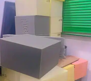 بضاعة محل مفروشات واثاث للتقبيل