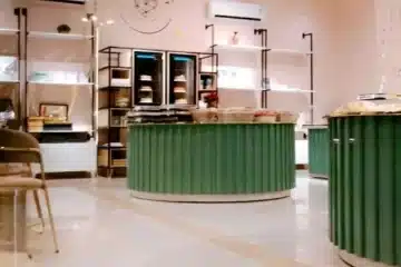 محل حلويات