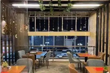 طاولات طعام