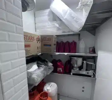 مطبخ مطعم شاورما