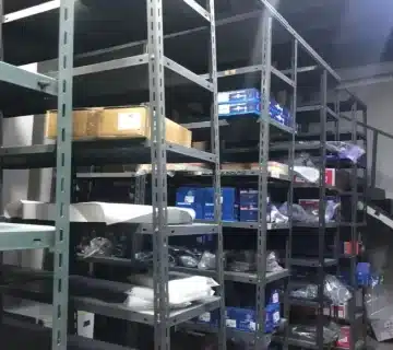 ستاندات ورفوف محل قطع سيارات