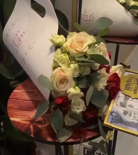 ديكور محل ورد