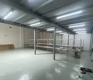 مصنع للتقبيل