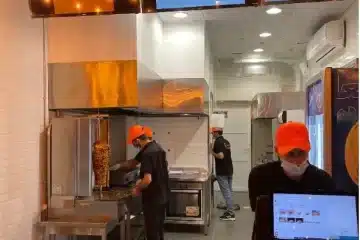 مطبخ محل شاورما