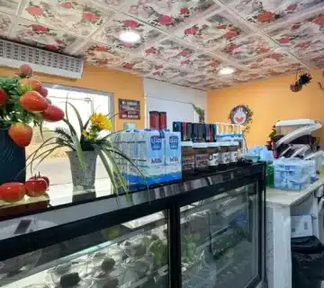 بضاعة محل عصير