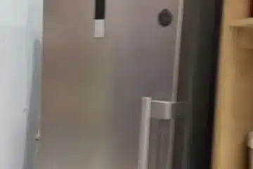 ثلاجة