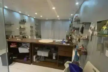محتويات محل ورد