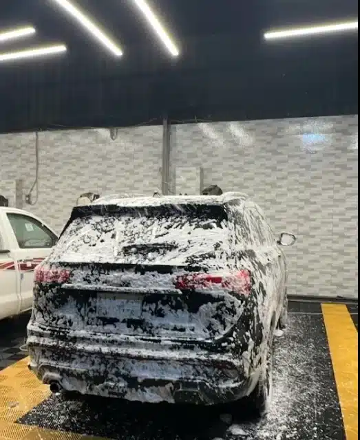 غسيل سيارة