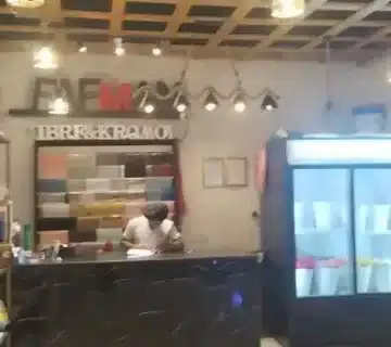 عامل تنسيق ورد وهدايا