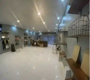 محتويات محل ورد