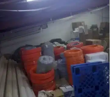 مستودع محل سباكة وادوات كهربائية