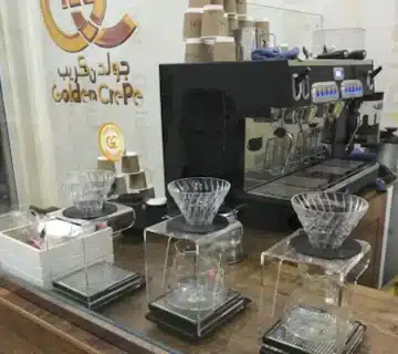 محلات للبيع: محل كريب للتقبيل