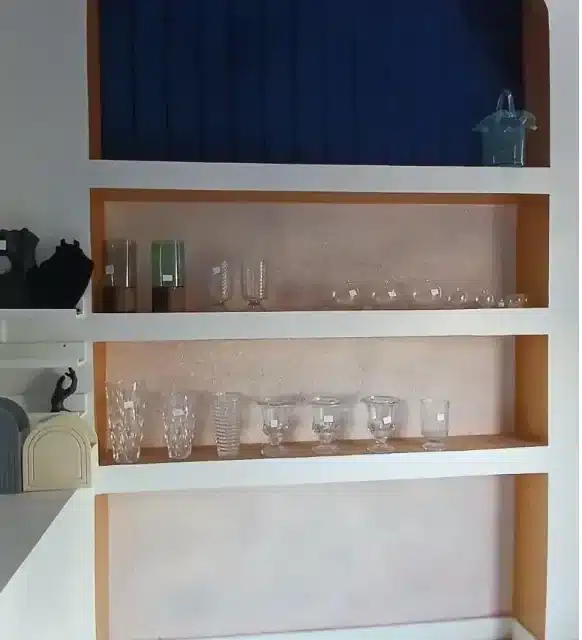 رفوف المكتب