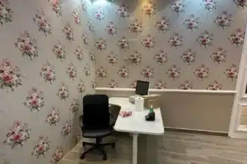 مشغل نسائي للتقبيل أو للبيع (جميع خدمات التجميل)