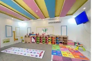 مركز ضيافة اطفال للتقبيل أو للبيع (بحي راقي)