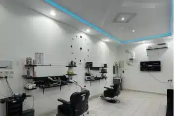 حلاق للتقبيل في الشرقية (بسعر جيد لسرعة البيع)