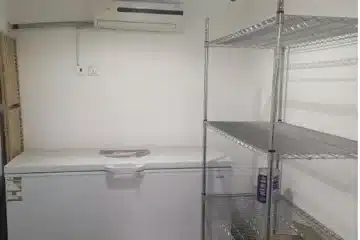مطعم للتقبيل في خميس مشيط (بمعدات كاملة)