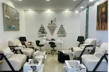 صالون نسائي للتقبيل بالرياض أو للبيع (موقع حيوي)