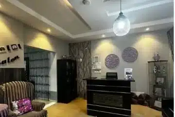 صالون نسائي للتقبيل جدة (مع عاملة تجميل فلبينية)