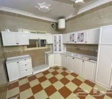 دولاب مطبخ مستعمل نظيف للبيع