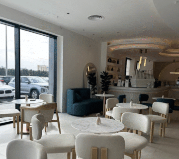 مقهى للتقبيل